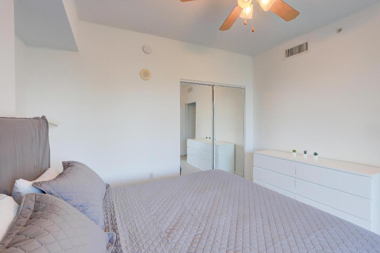 Apartment In Casa Costa Condo!Beach Pass Included Boynton Beach Buitenkant foto